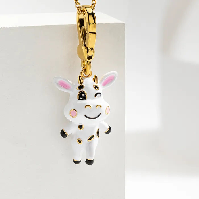 Authentic Juicy Grape Cute Cow Necklace Bag Charm Sweater Chain Animal Pendant  Cow Keychain 18K Gold Plated Special Gifts