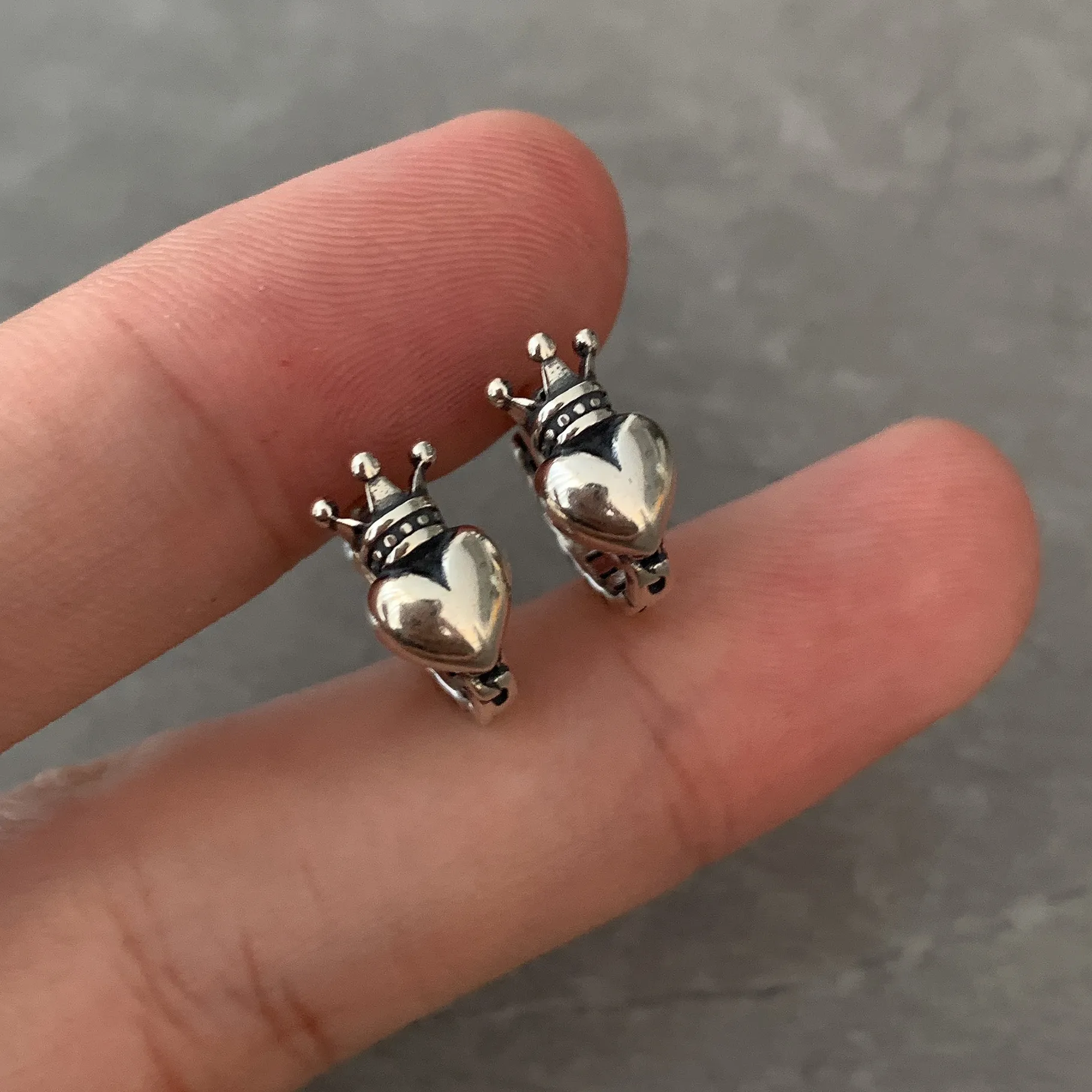 Authentic Crown Of The Eternal Heart Gold- Plated Talismanic Studs