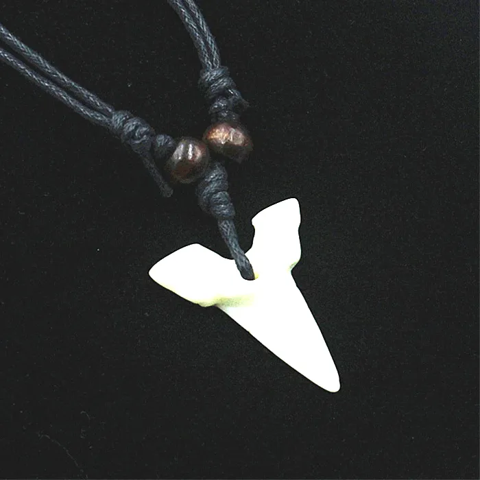 Authentic Imitation Yak Bone Shark Tooth Necklace Cool Men Women's Jewelry White Teeth Amulet Pendant Gifts