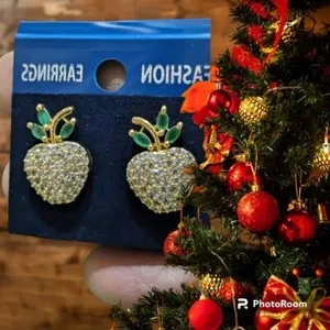 Authentic WOMEN  GOLD PLATED CZ AD GREEN STONE APPLE  STUNNING STUD INDIAN PARTY EARRINGS