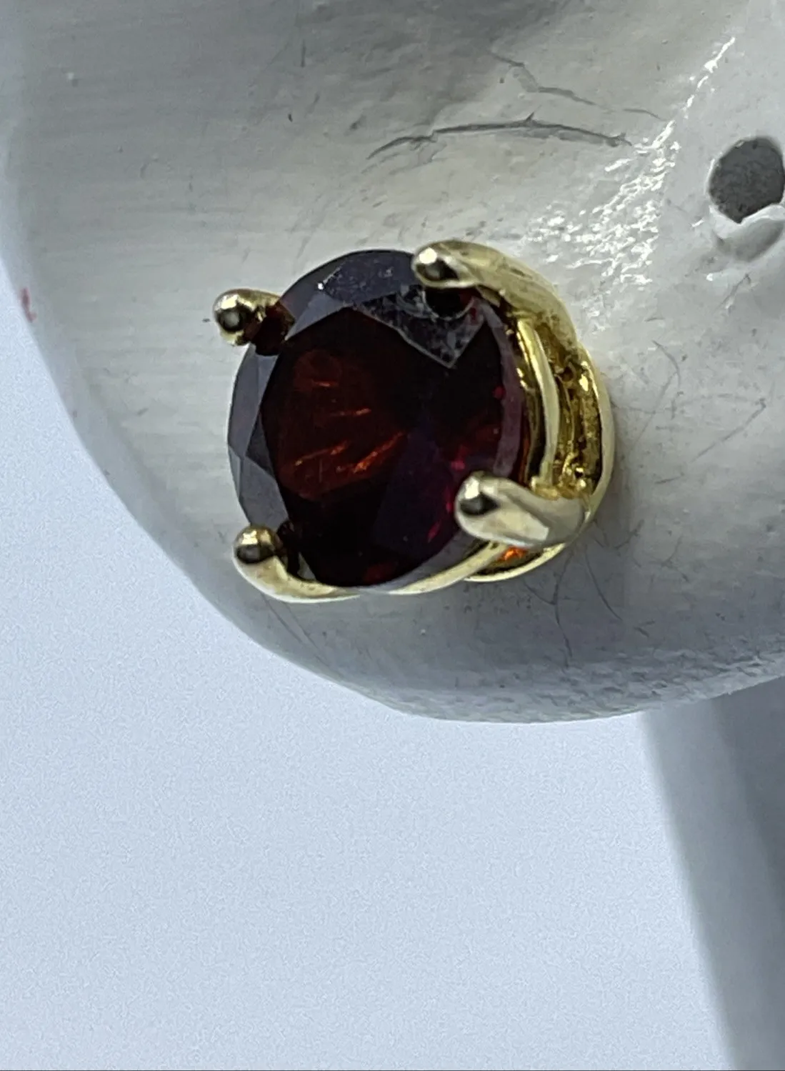 Authentic STUD Earrings (Diameter 6mm) Solid 925 Gold Plated Silver Round Garnet 1.4gr.