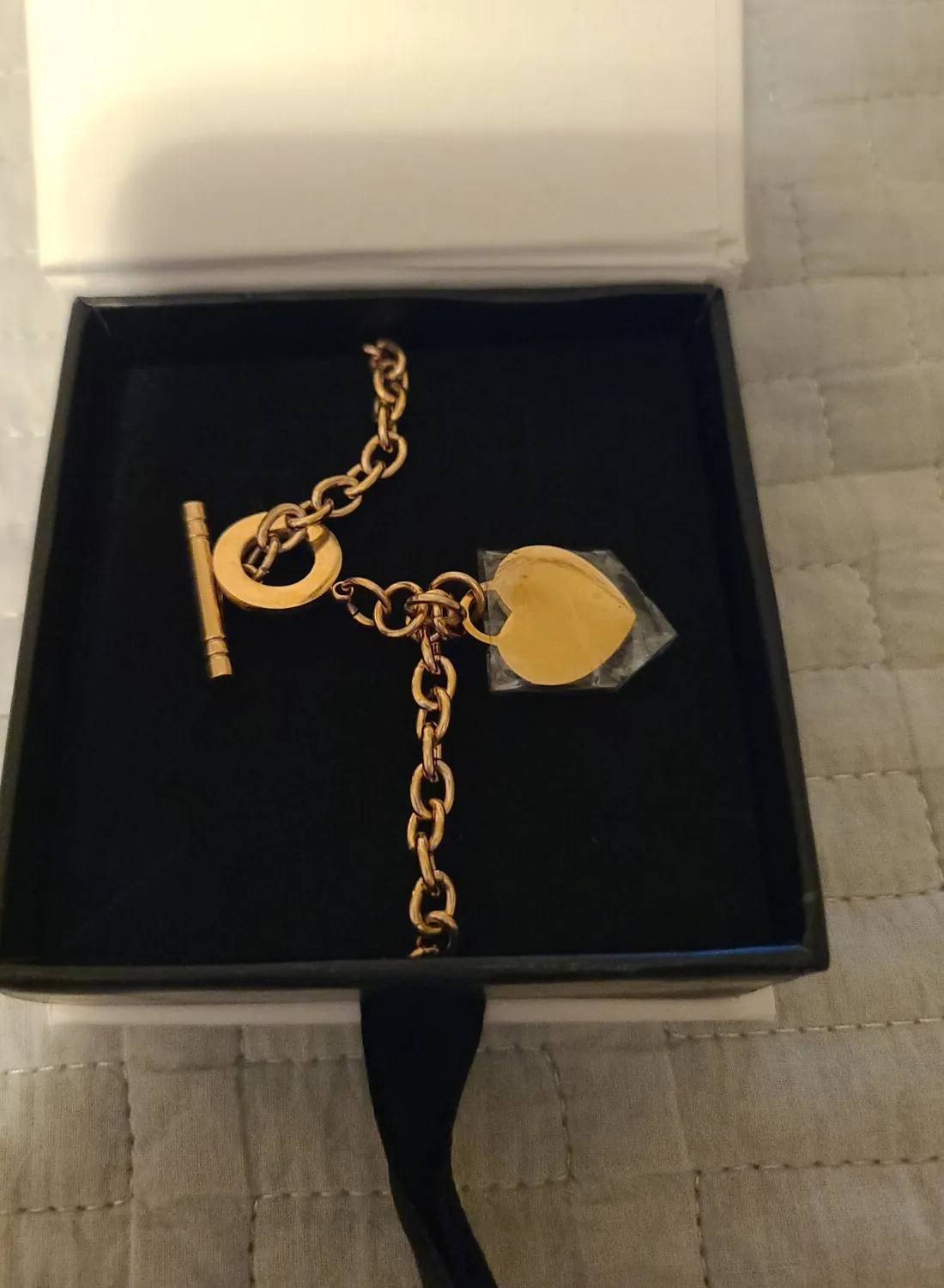 Authentic Cate&Chloe Piper "Loving" 18K Rose Gold Plated Heart Bracelet