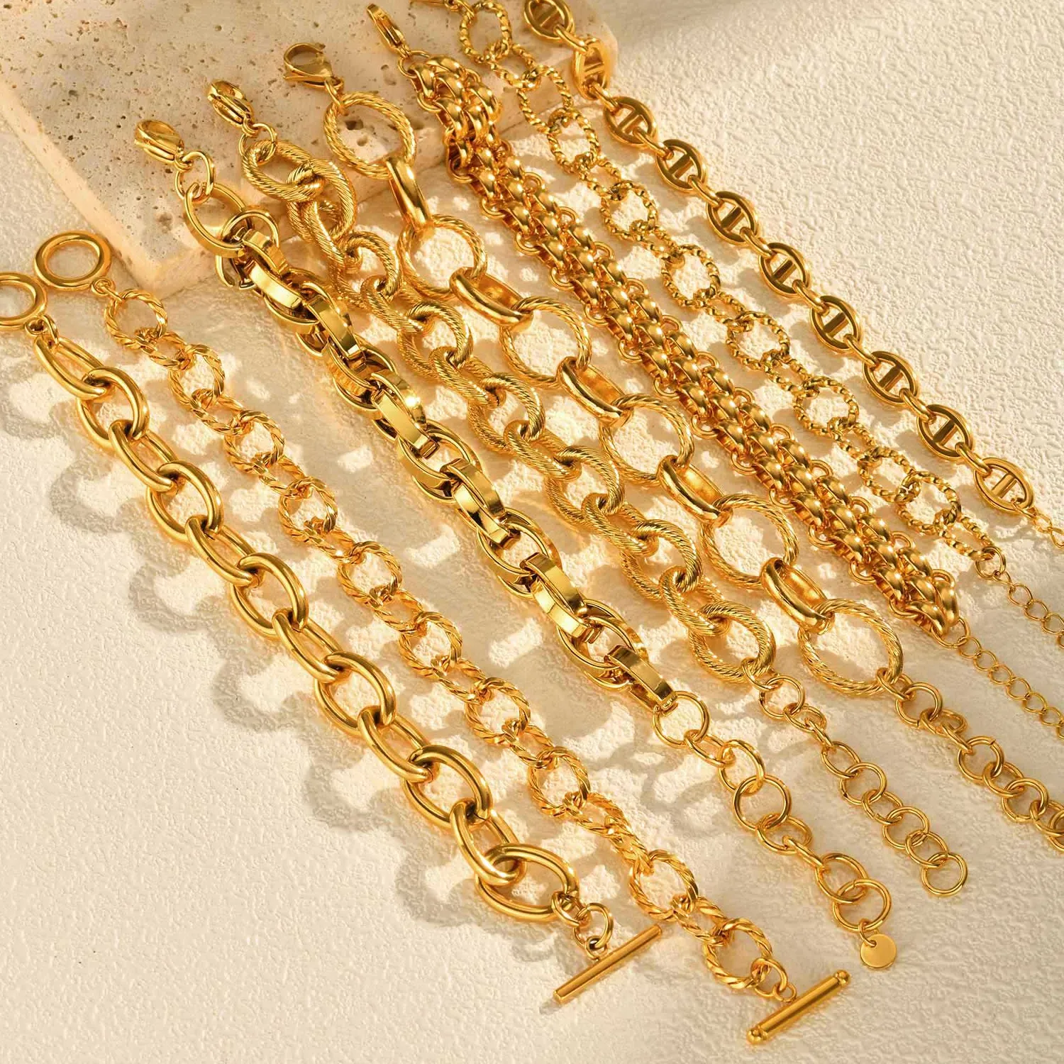 Authentic Women's Twisted Ring-connected Toggle-clasps Bracelet,Stainless Steel 18K Gold Plated Rolo Chain Bracelets,OT Lock Jewelry Gifts
