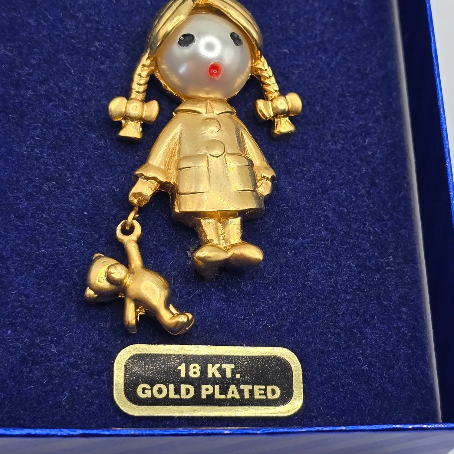 Authentic The Guardian of Innocent Dreams: Gold-Plated Childhood Keepsake Brooch