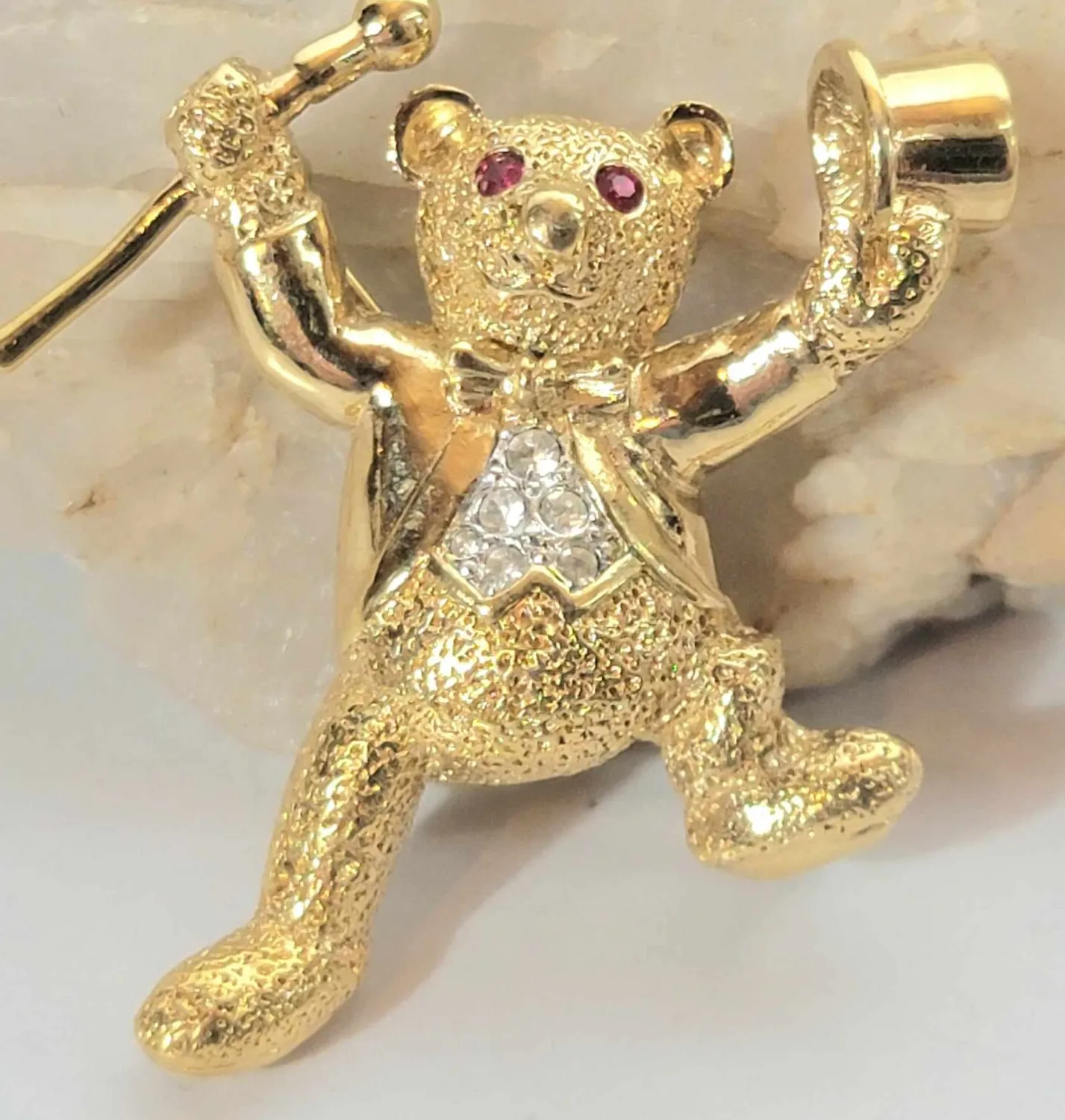 Authentic Vintage Atwood And Sawyer Gold Plated Teddy Bear Brooch c 1980