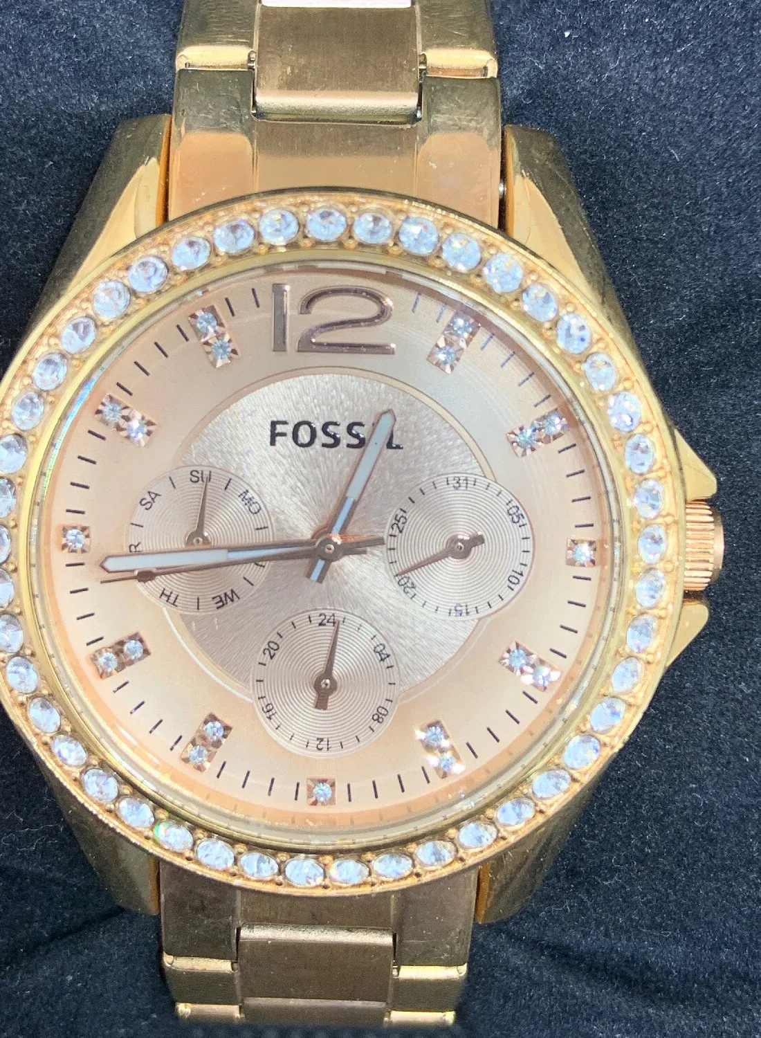 Authentic The Chronos Rose: A Luminescent Timekeeper of Eternal Flow