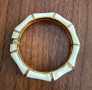 Authentic Vintage Joan Rivers Cream Enamel & Gold Plated Bamboo Hinged Bangle Bracelet