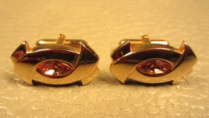 Authentic Vintage Swirl Pattern Amber Glass Center Yellow Gold Plated Cuff Links 