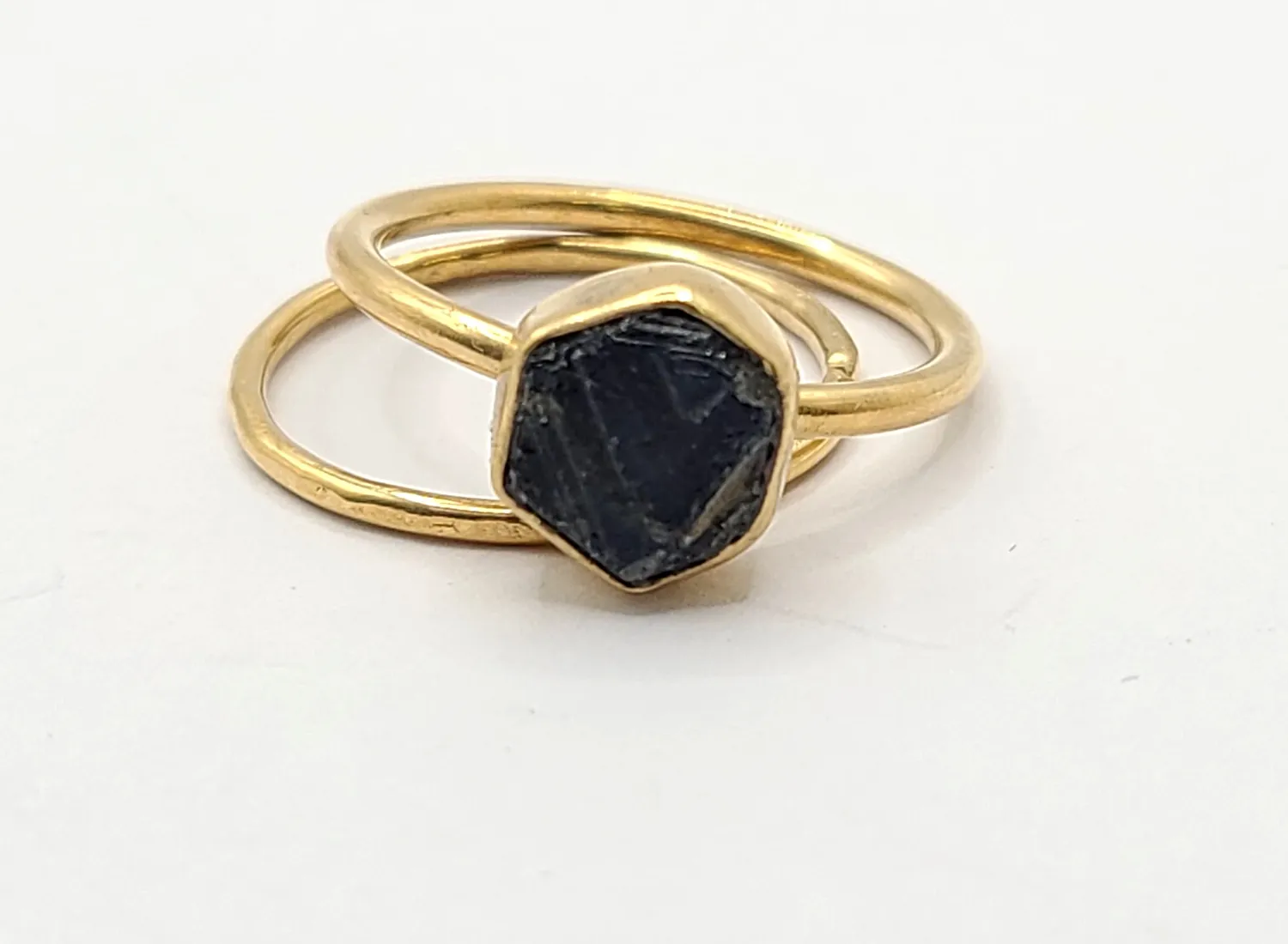 Authentic The Obsidian Shield Bezel Set Rough Cut Black Tourmaline Ring in Gold