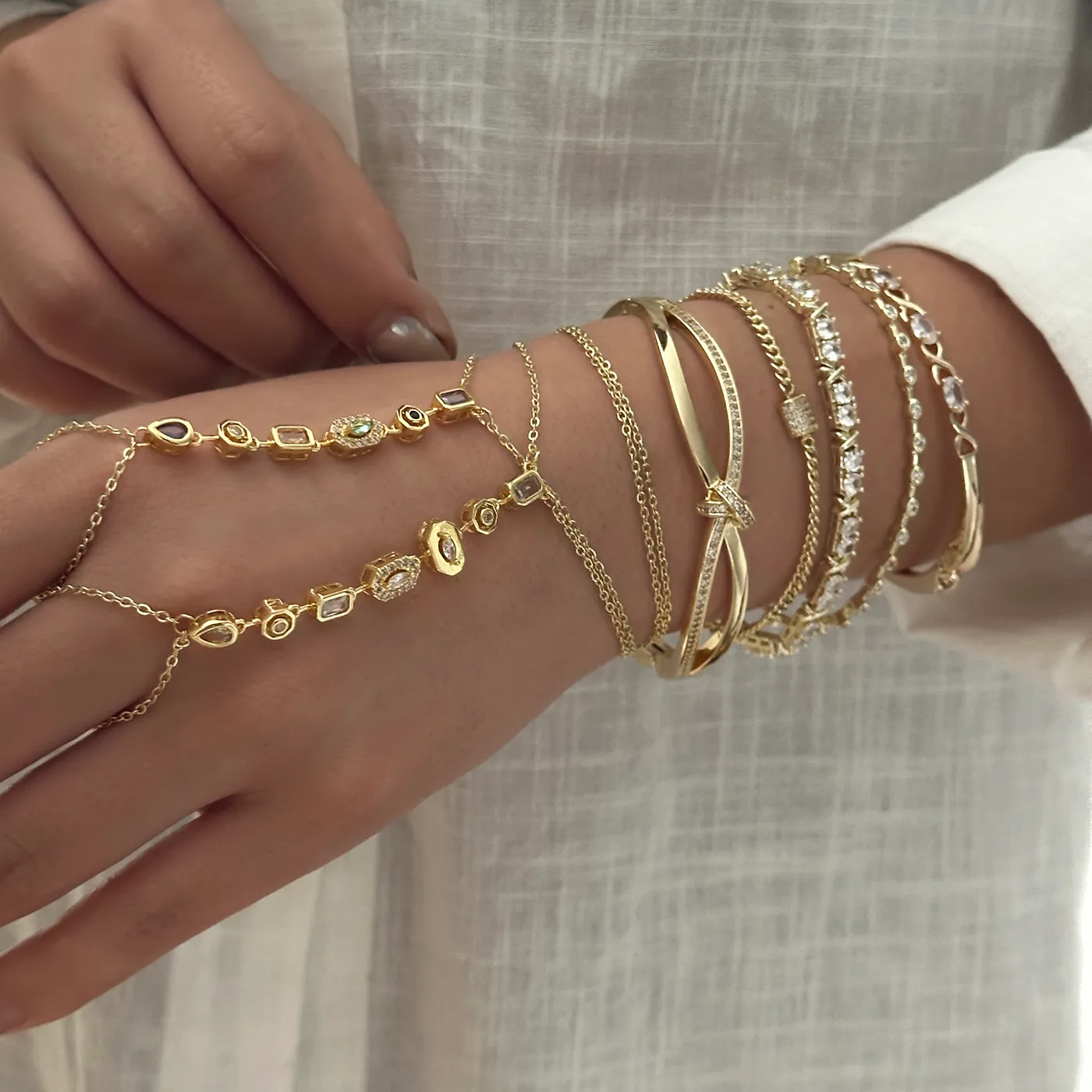 Authentic Gold Plated Colorful Crystal Zircon Hand Finger Ring Bracelet For Women Tennis Chain Twisted Knot Cuff Bangle Party Jewelry Gift