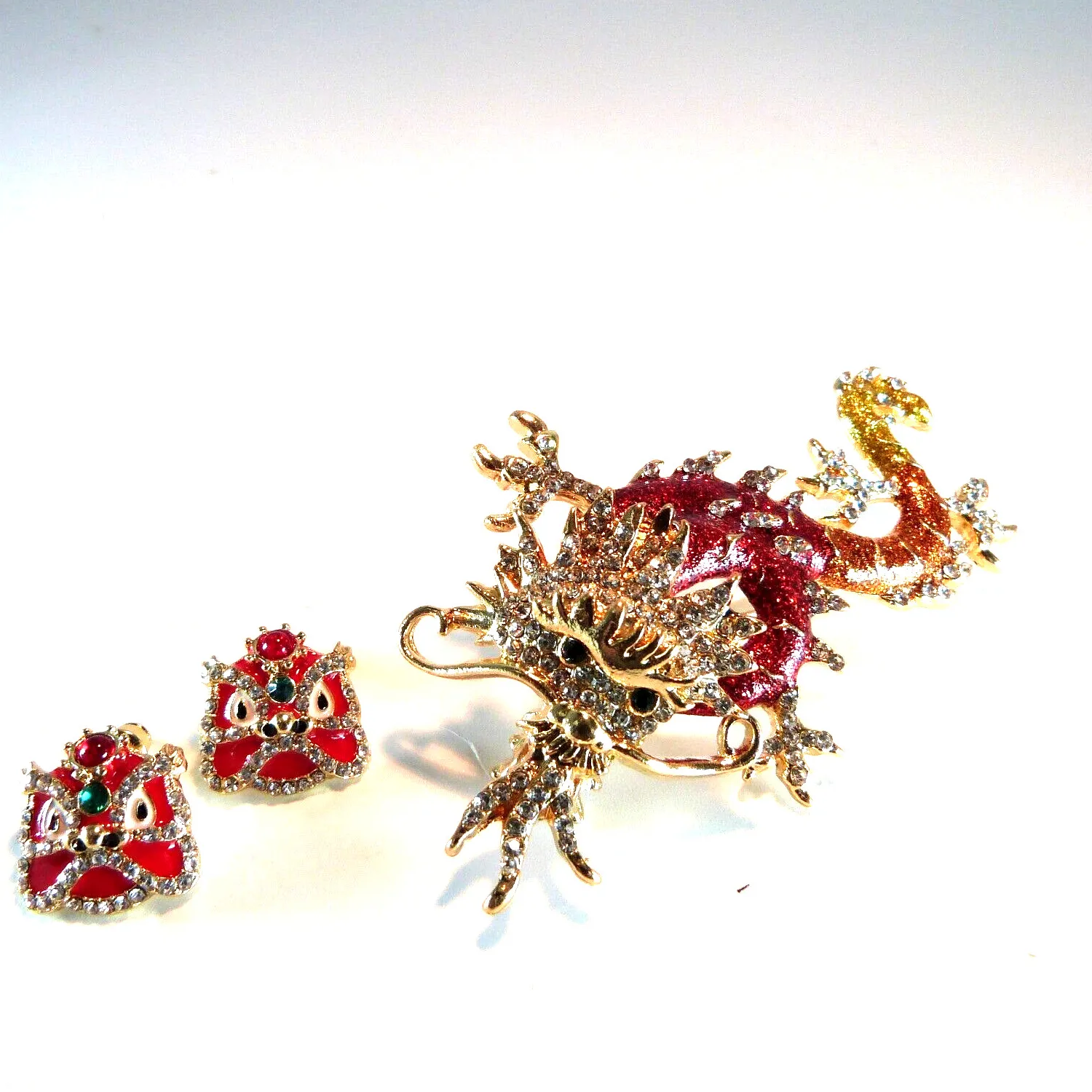 Authentic Dragon's Year: A Mystical Accessory Set