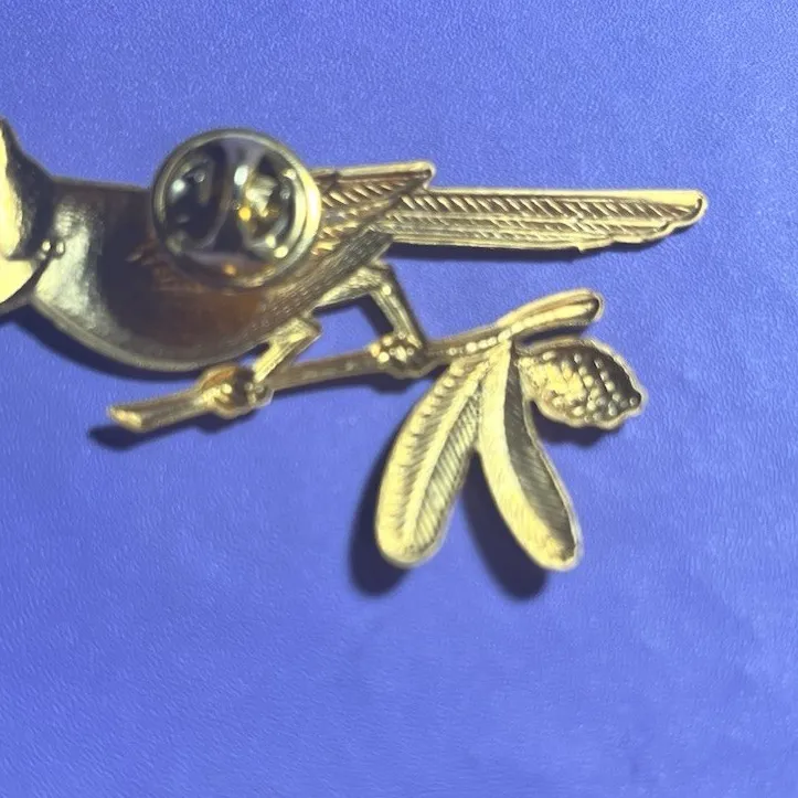 Authentic Gold plated Cardinal on Branch Brooch Pin Leaves Acorn Nature Theme