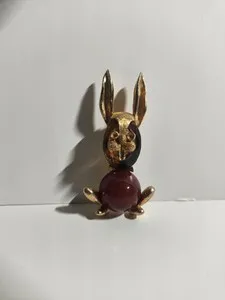 Authentic RARE VTG Rabbit Figural Brooch Pink Jelly Belly Gold Plated Bunny Lapel Pin