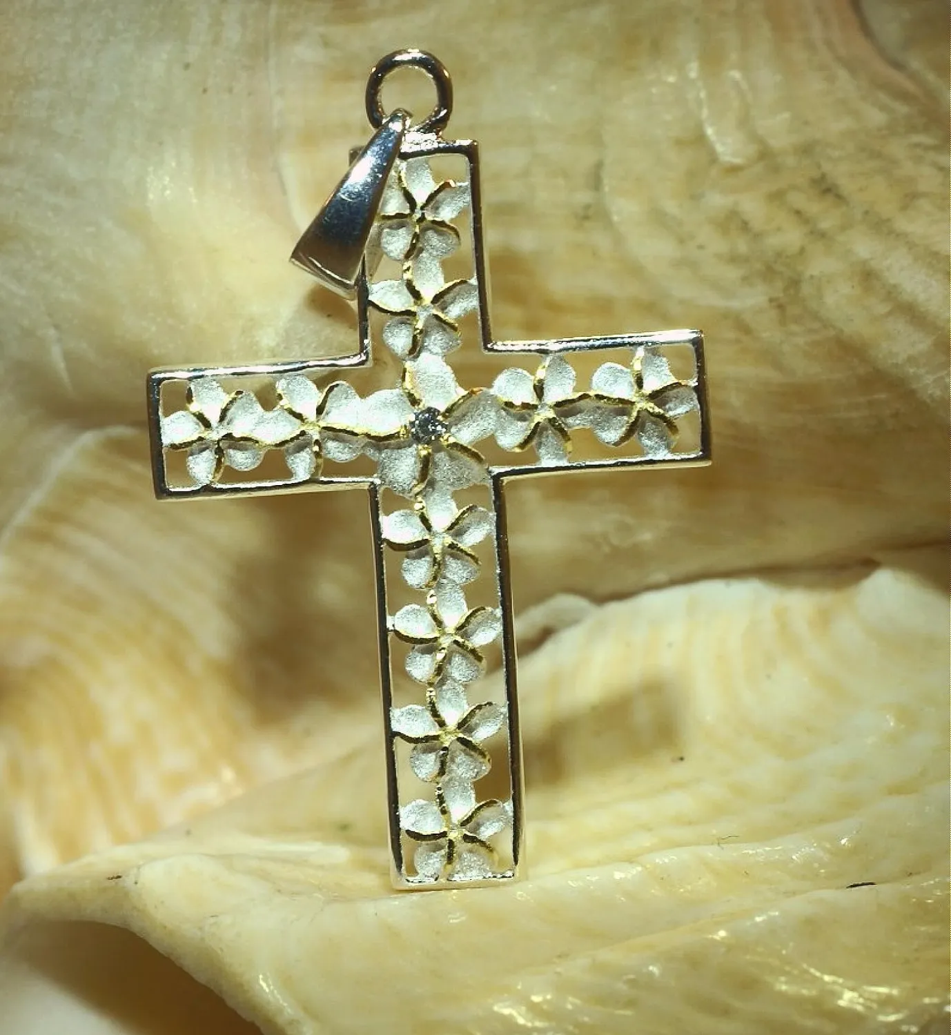 Authentic 23MM 2T YELLOW GOLD PLATED 925 SILVER FRAMED HAWAIIAN PLUMERIA CZ CROSS PENDANT