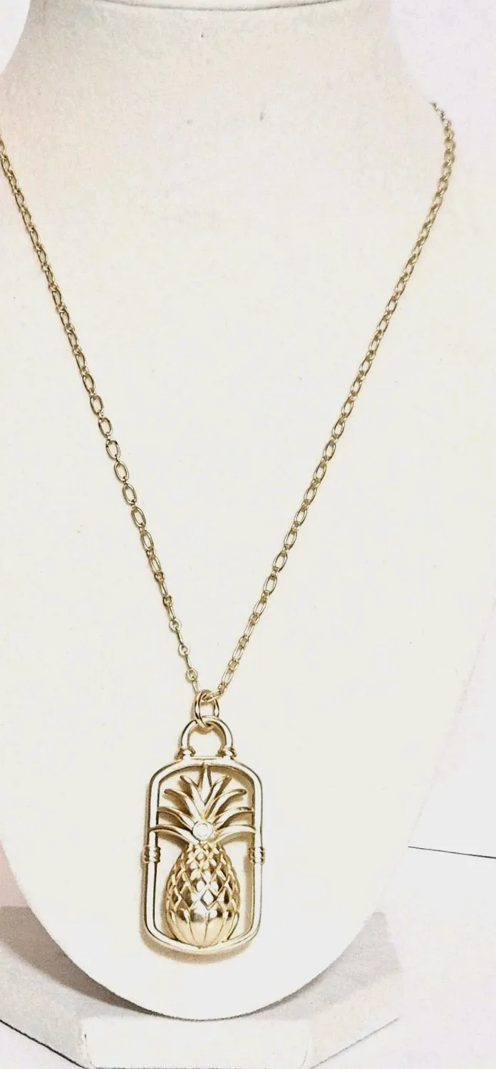 Authentic Spartina449 18kt Matted Gold Plated Framed Pineapple Pendant  Necklace 34" Adj