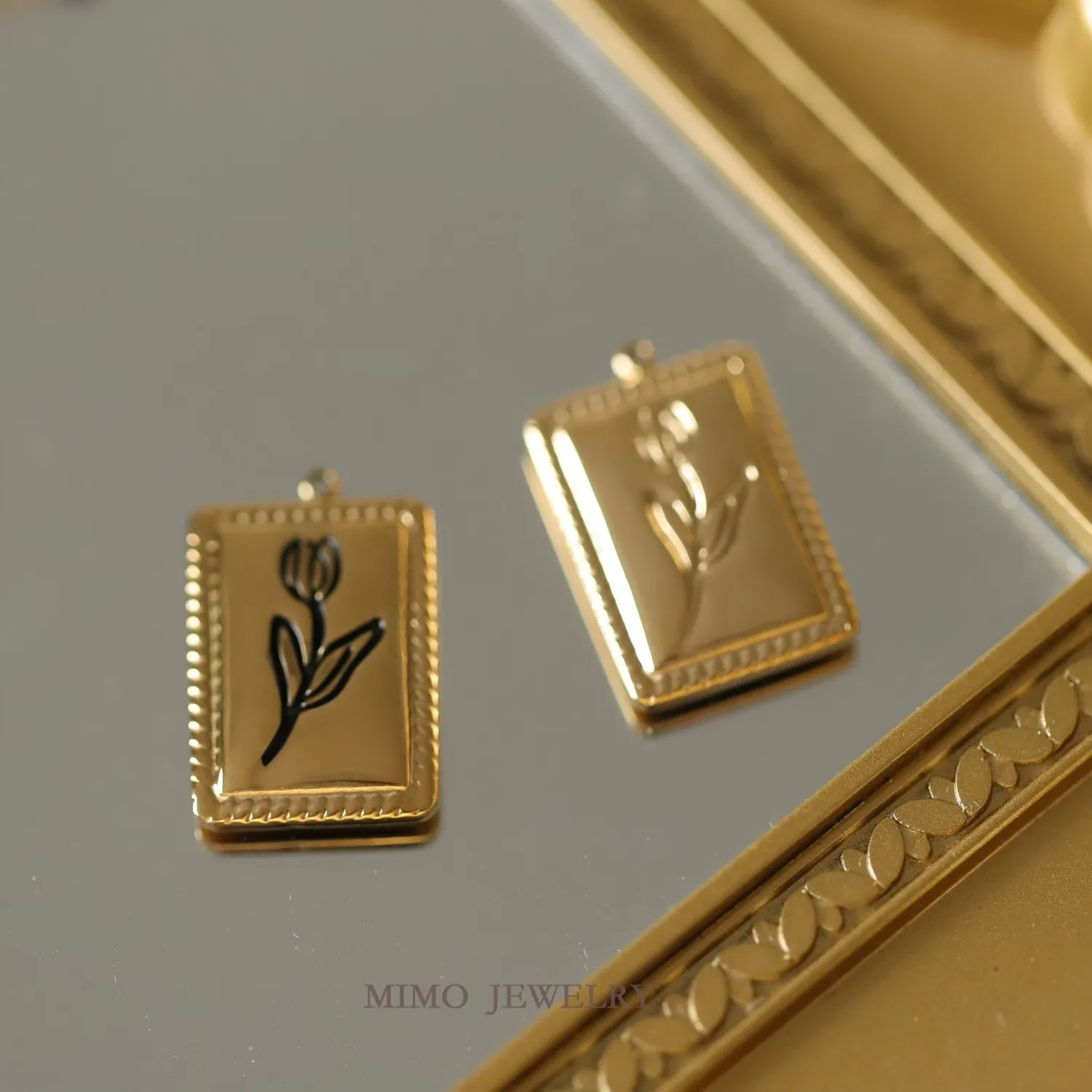 Authentic Titanium Steel Gold-plated, Elegant, Niche Oil Painting Frame Tulip Pendant DIY Charm Accessory