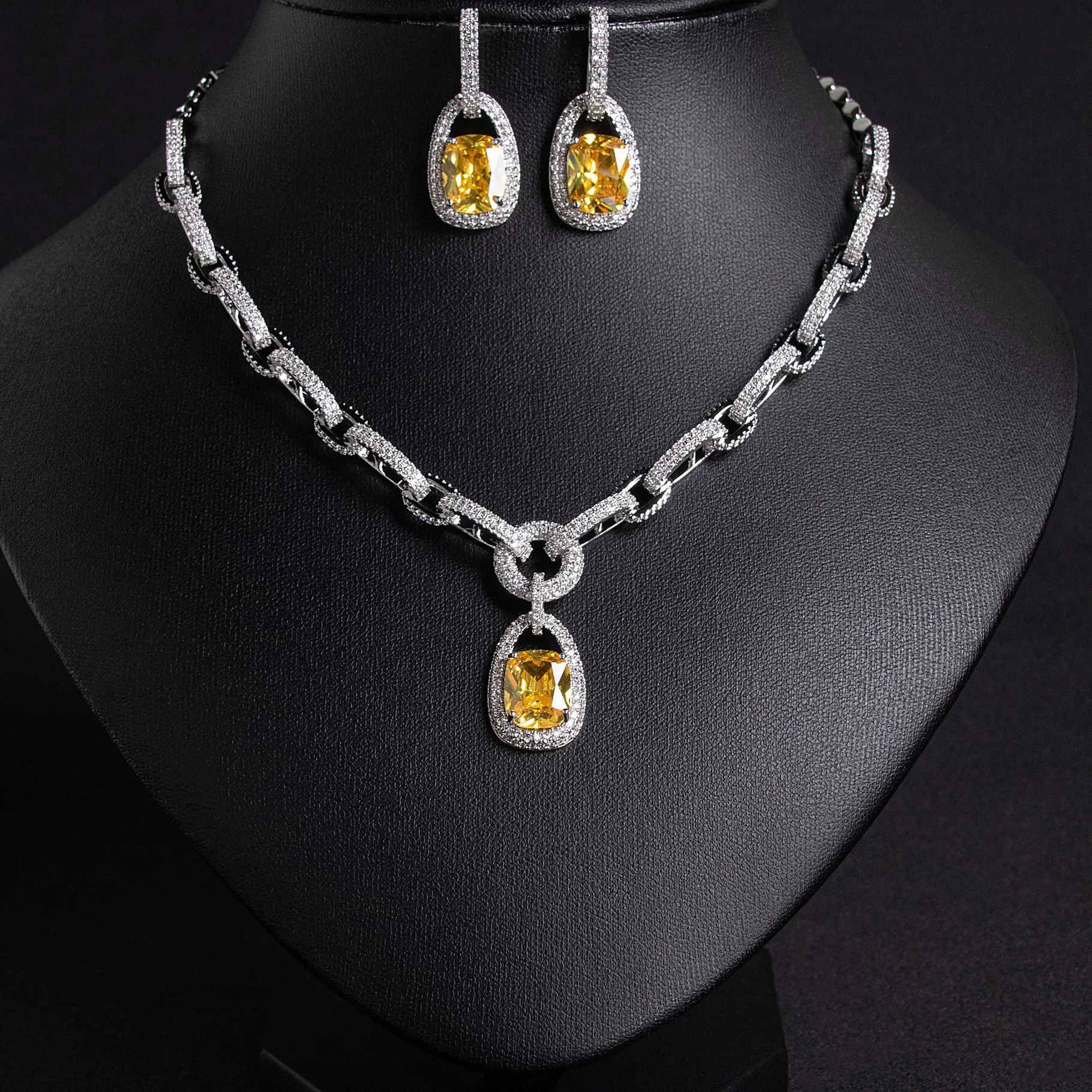 Authentic New Ancient Fan Necklace Earrings Pendant One Clasp Jewellery Party Wedding Cocktail Speech Women's Set Inlay Accessories M-161