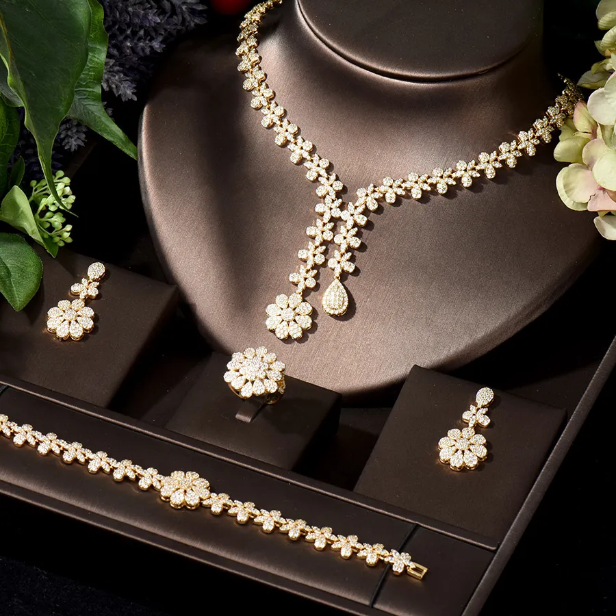 Authentic Radiant Aura Bridal Set in Luminous Gold
