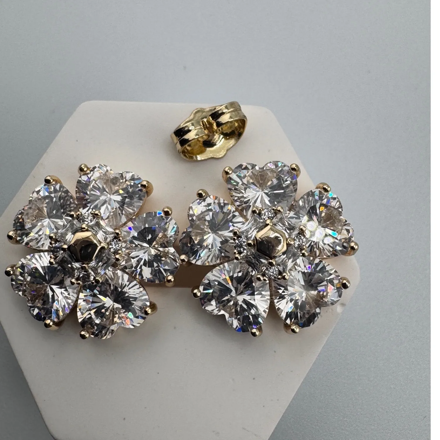 Authentic 14K Gold Plated Floral Heart Cubic Zirconia Stud Earrings Sparkling  Flower