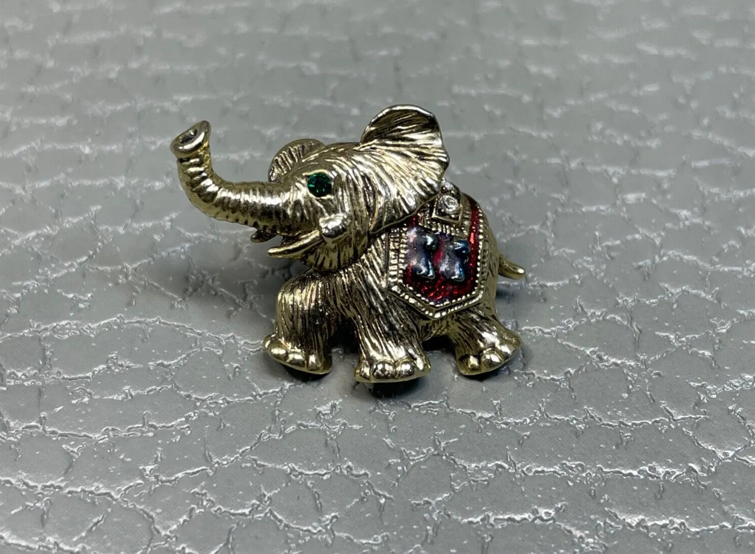 Authentic Figural Elephant India Yellow Gold Plated Tie Tack Lapel Pin