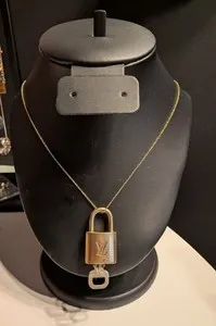 Authentic Authentic Louis Vuitton Gold Lock Necklace Unbranded Gold Plated Chain 16"