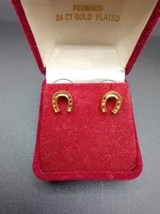 Authentic Vintage Foxwood 24K Gold Plated Horseshoe Stud Earrings Lucky Equestrian Boxed