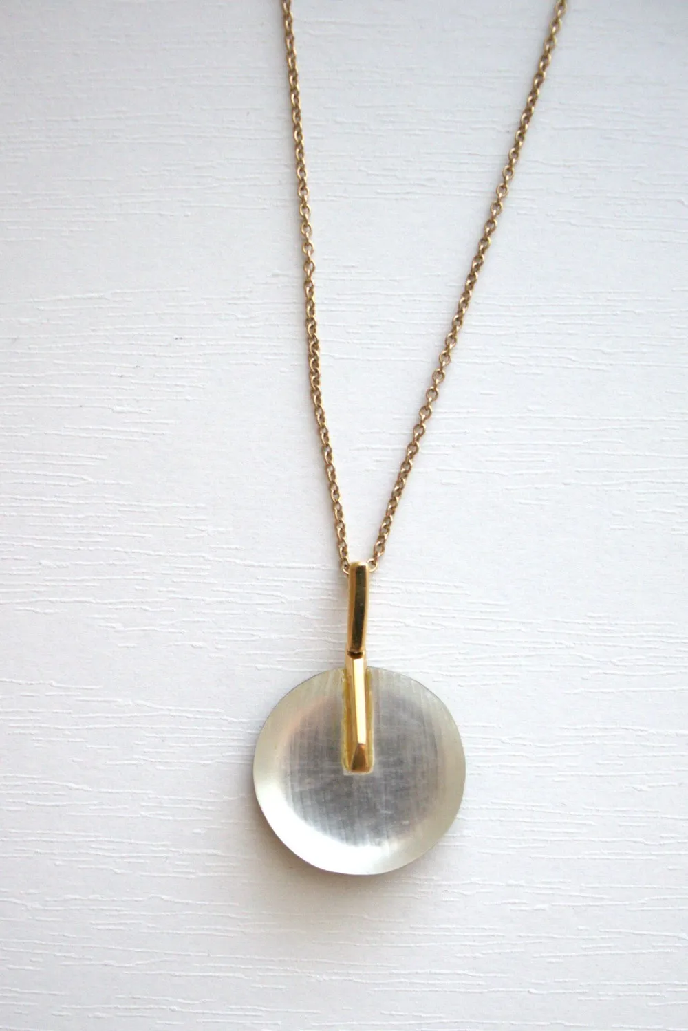 Authentic Alexis Bittar Signed Clear Lucite Disc Pendant Necklace Gold Plated Adjustable