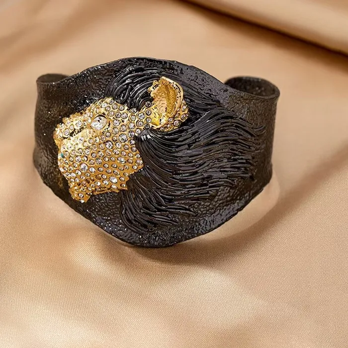 Authentic Designer Alexis Black Gold Bangles Unisex Two-tones Full Diamonds Irregular Lion Cuff Bracelets 2025 Fashion Show Hand Jewelry