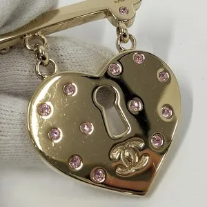 Authentic CHANEL Brooch Heart Lock Gold Plated Pink Rhinestone Women's