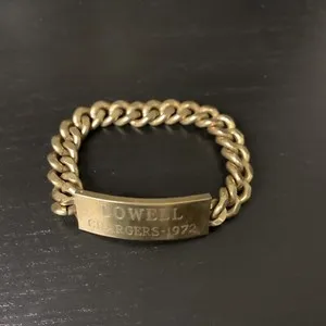 Authentic Seraphic Twin Lock: 9‑Inch Gold‑Plated Enchantment