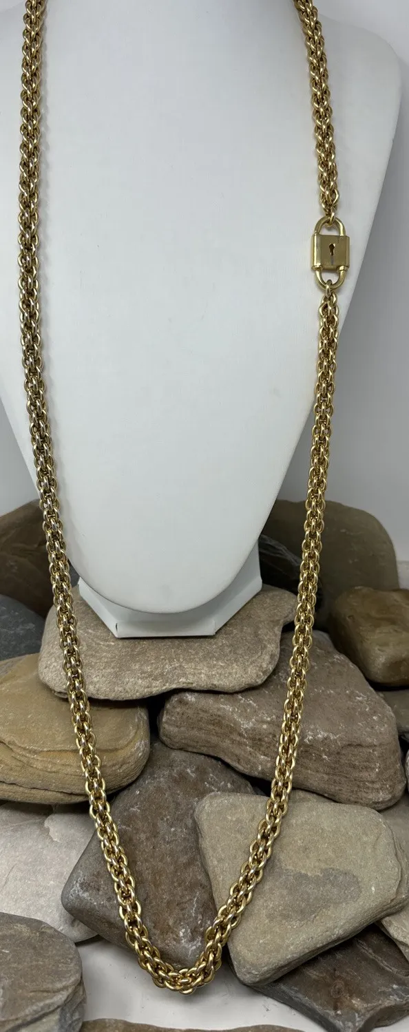 Authentic Cascio's Golden Lock: A Vintage Chain of Sacred Protection