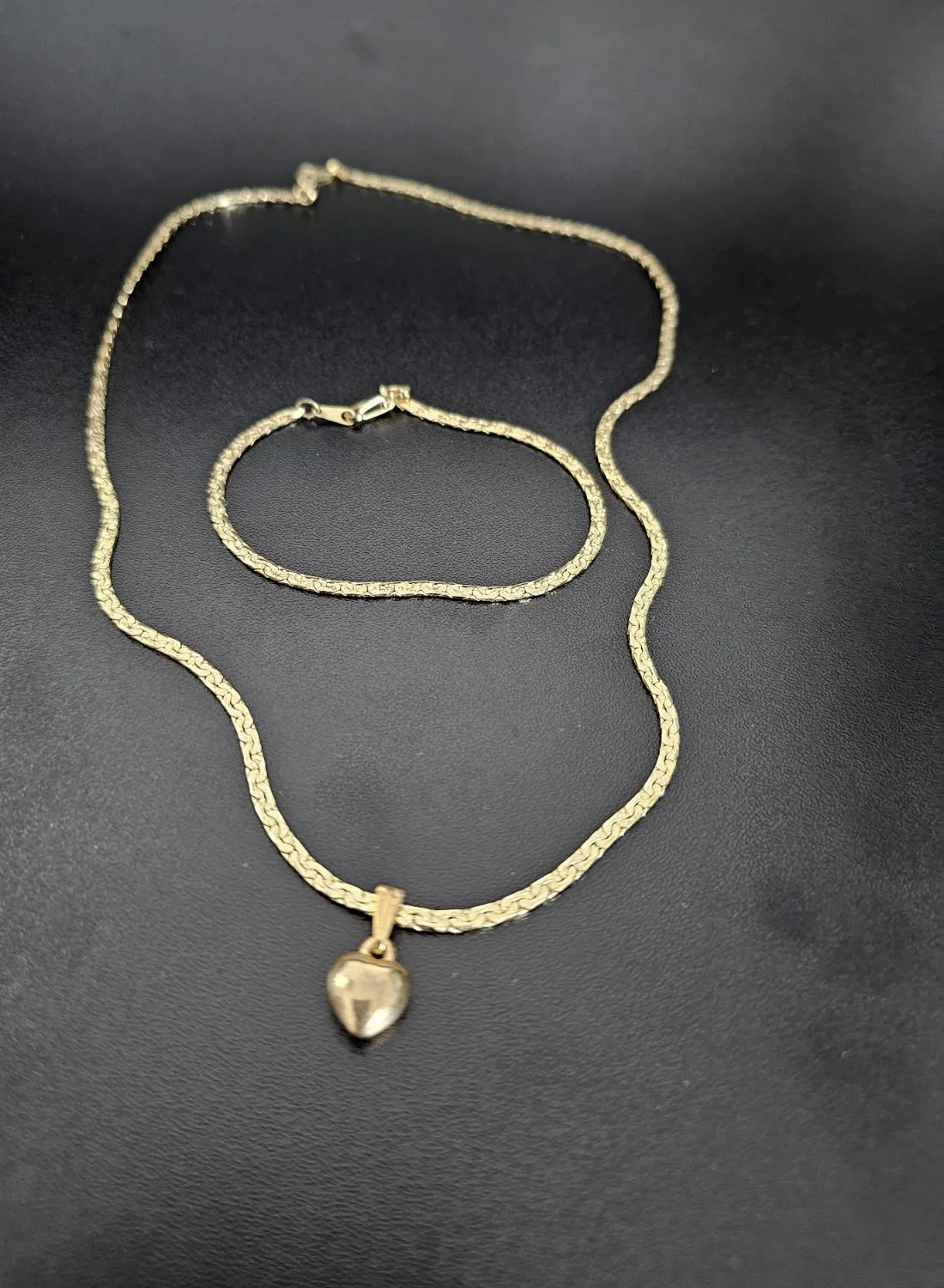 Authentic The Golden Heart Sanctuary Set