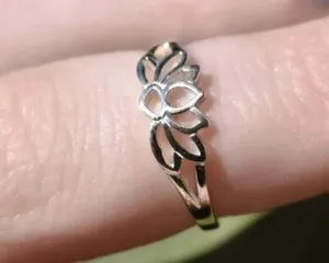 Authentic Solid Metal 925 Sterling Silver Lotus Flower Womens Toe Ring White Gold Plated