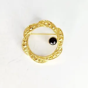 Authentic Gold Plated Wreath Open Circle Genuine Garnet Pin Vintage Lapel Brooch Holiday