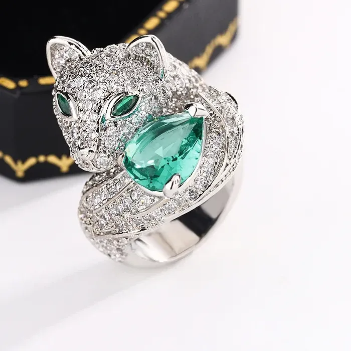 Authentic Creative Leopard Head with Green Eyes Stud Ring For Women 925 Silver Micro Paved with CZ Stone Animal Earring Jewelry Fox Ring