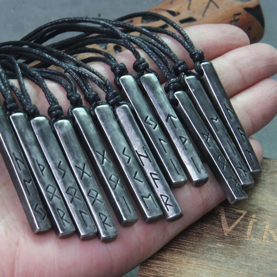 Authentic Never Fade Norse Mythology Symbols Necklaces Talisman Vikings Runes Vegvisir Amulet Pendant Valknut Antique Jewelry