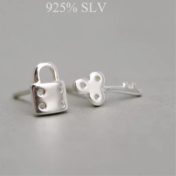 Authentic Creative And Personalized 925 Sterling Silver Jewelry Personality key lock Asymmetrical Stud Earrings E040