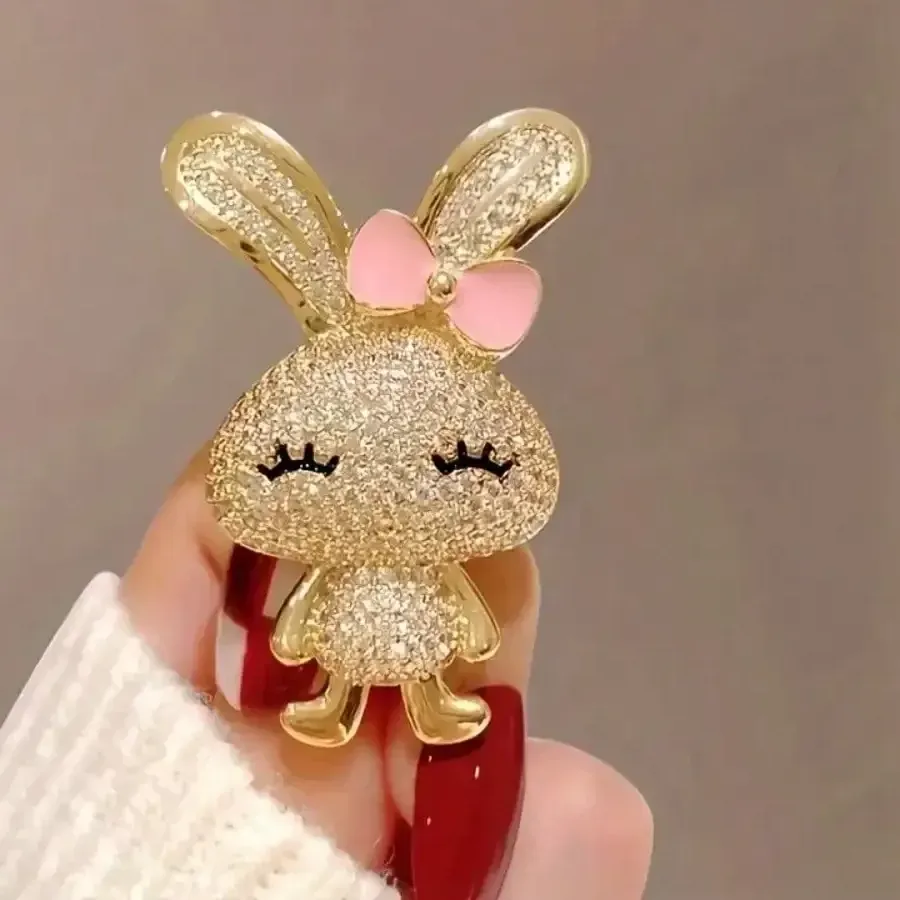 Authentic Rhinestone Rabbit Brooch Pin, Gold-Plated Cute Bunny Badge with Pink Bow, Elegant Party & Daily Jewelry Accessory