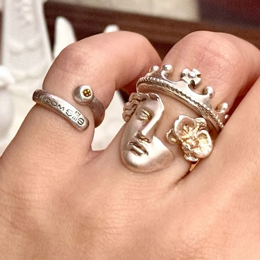 Authentic Venus Crown Ring Adjustable Anti Allergy Masquerade Mask Ring Gothic Stacked Ring Jewelry Accessories