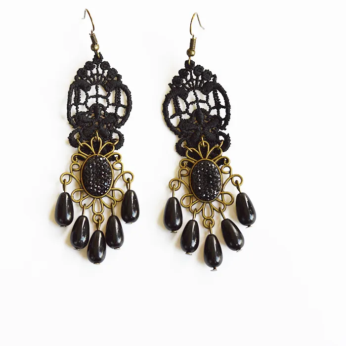 Authentic Handmade White Black Bead Drop Floral Lace Crown Dangle Earrings Hook Bridal Gothic Lolita Bronze Alloy Retro Vintage Jewelry