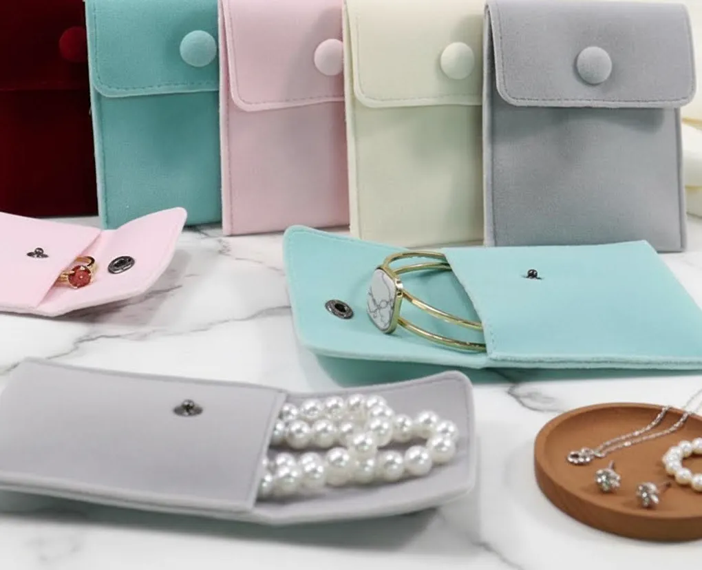 Authentic 1pcs Jewellery Pouch Packaging Bag Soft Velvet Gift Bracelet Necklace Earrings Rings Storeage Custom Logo