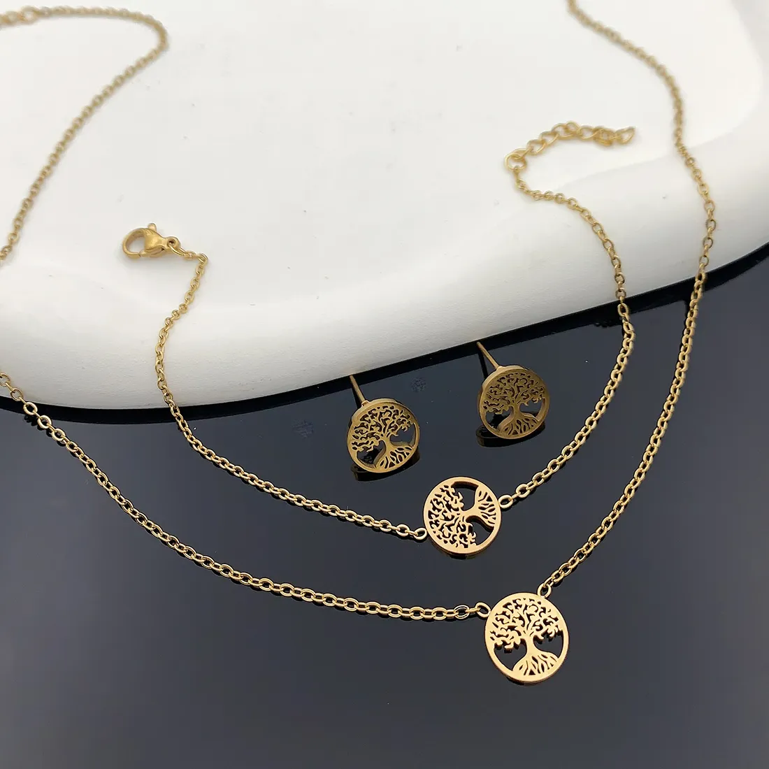 Authentic 4-piece Selling Ladies Round Tree of Life Necklace Bracelet Earrings Birthday Christmas Year