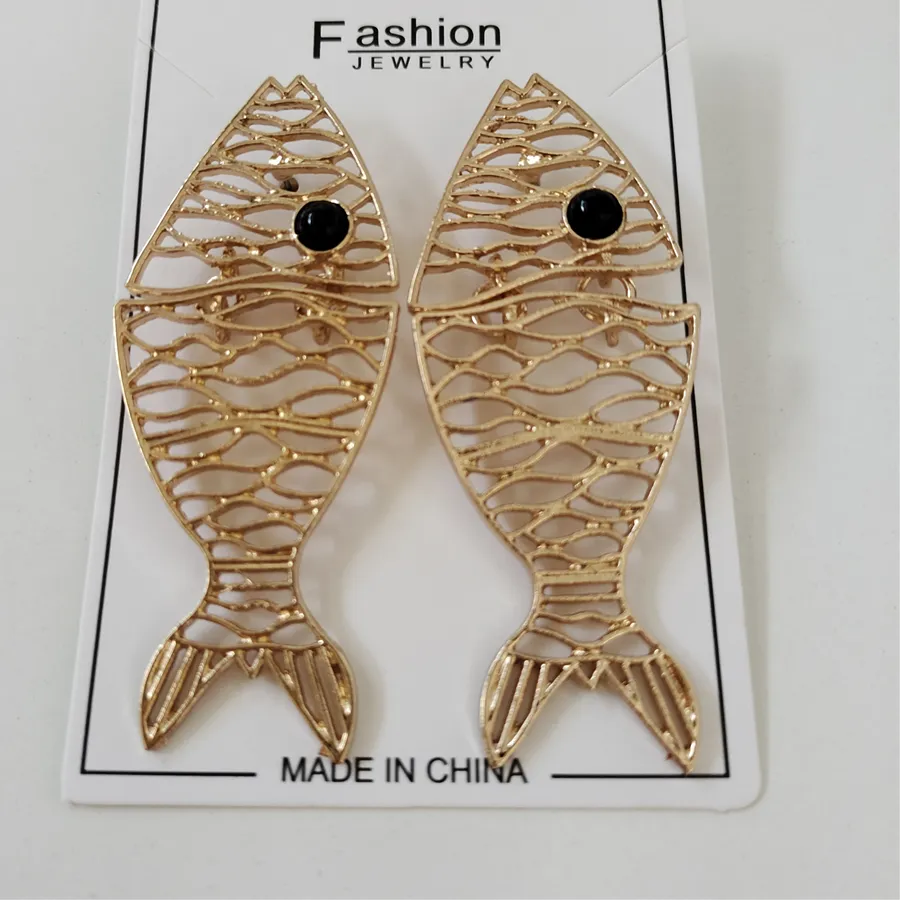 Authentic 2026 New Golden Fish-shaped Metal Dangle Earrings Women Fashion Simple Vintage Punk Statement Indian Earrings Jewelry