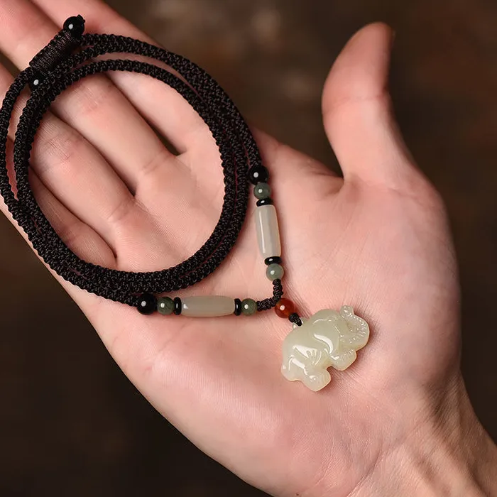 Authentic Natural Hetian Jade Little Elephant Pendant Auspicious Ruyi Clavicle Chain Pendant Jewelry Holiday Gif