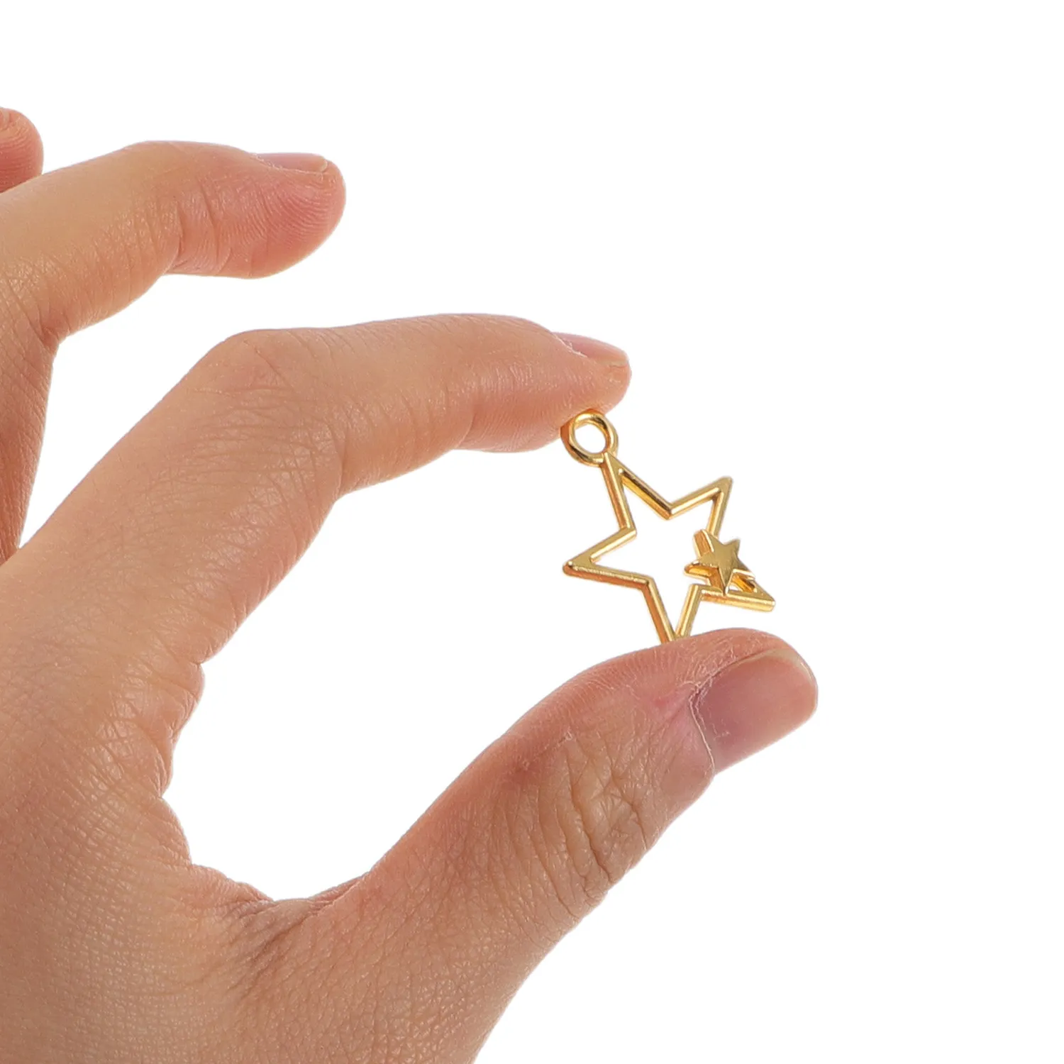 Authentic 100Pcs Golden Hollow-Out Star Charms Metal Pendants for Jewelry Making DIY Accessories Necklace Bracelet Earrings Keychain Craft