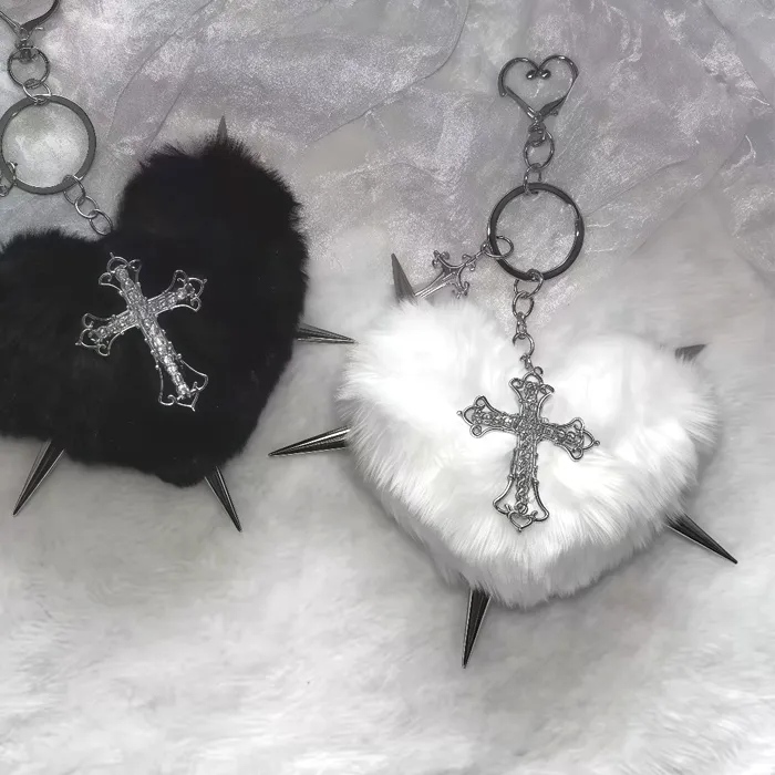Authentic Punk Jewelry Leopard Print Rivet Cross Keychain Punk Cool Grunge Rock Heart Bag Keychain Decoration Accessories Goth