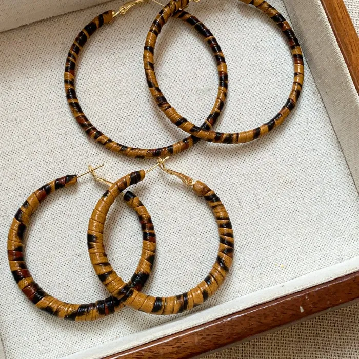 Authentic 2025 Korean new design fashion jewelry retro large round leather leopard print earrings modern women party accessories