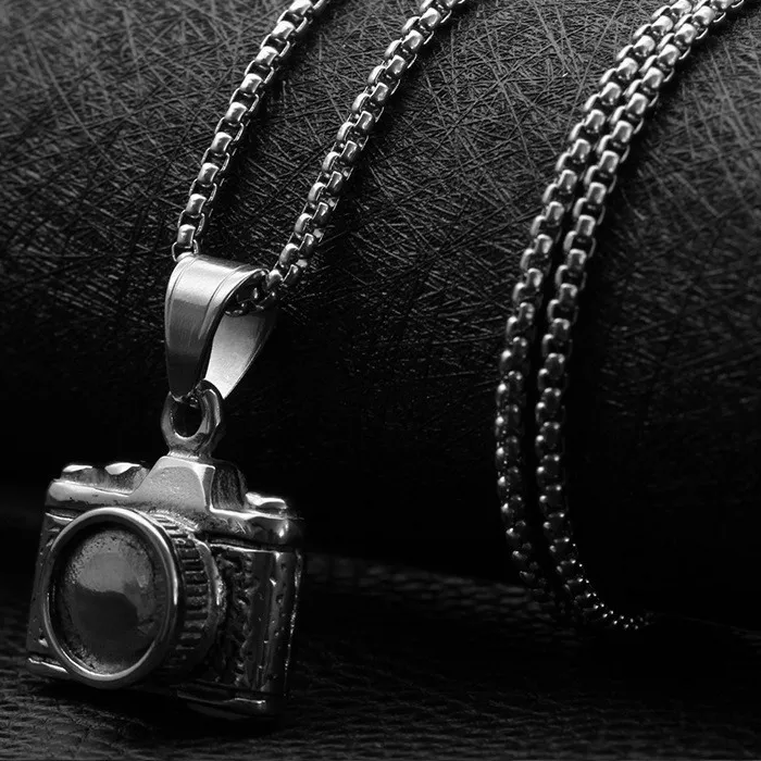 Authentic Fashion Titanium Steel Rectangular Pendant Stainless Steel Camera Necklace Geometric Ornament Jewelry Gift Hot Sale