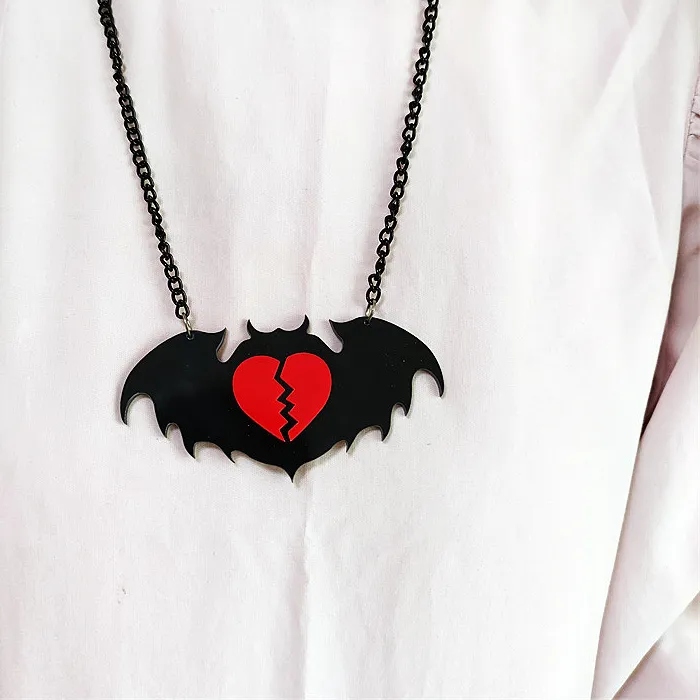 Authentic KUGUYS Red Broken Heart Black Bat Pendant Necklace for Women Halloween Animal Acrylic Gothic Jewelry Accessories