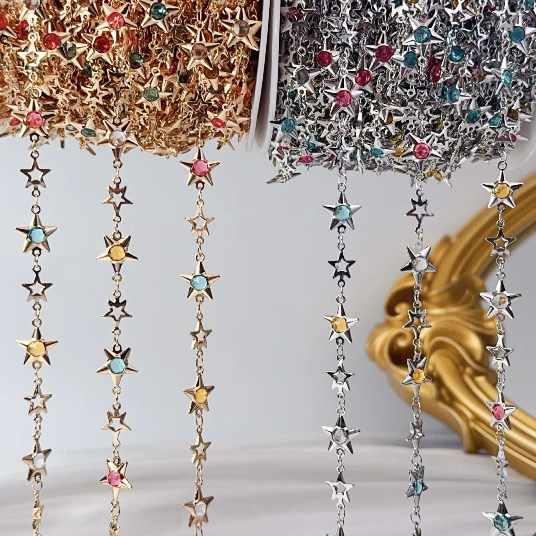 Authentic Stellar Guidance: Five-Pointed Star Chain Adorned with Vibrant Rhinestones